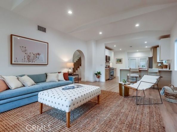 4016 6th Avenue, Los Angeles CA 90008