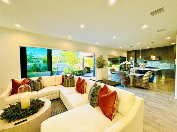 39 Barberry, Lake Forest (el Toro) CA 92630