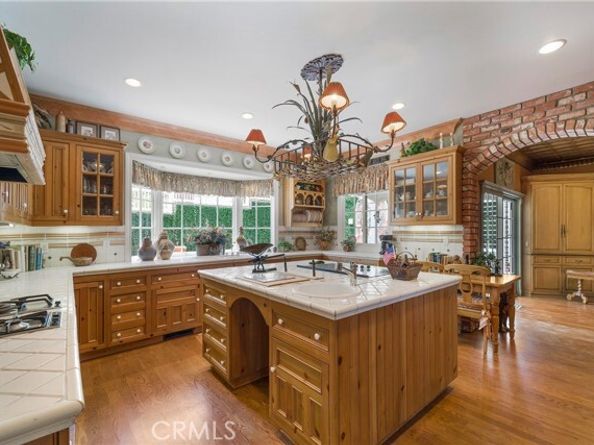 10821 Bronco Circle, Tustin CA 92705