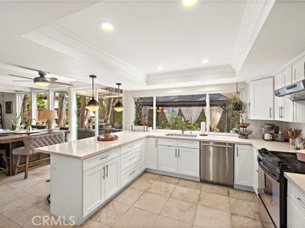 22556 Charwood Circle, Lake Forest (el Toro) CA 92630