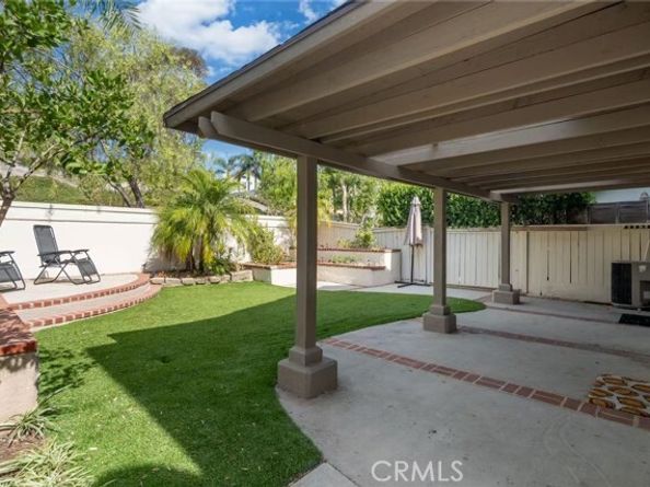 19055 Woodland Way, Lake Forest (el Toro) CA 92679