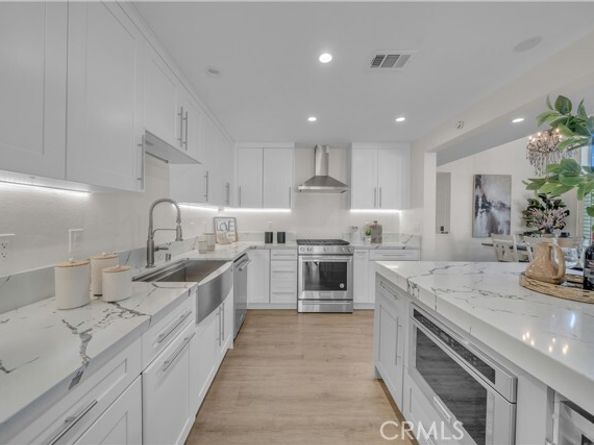 19055 Woodland Way, Lake Forest (el Toro) CA 92679
