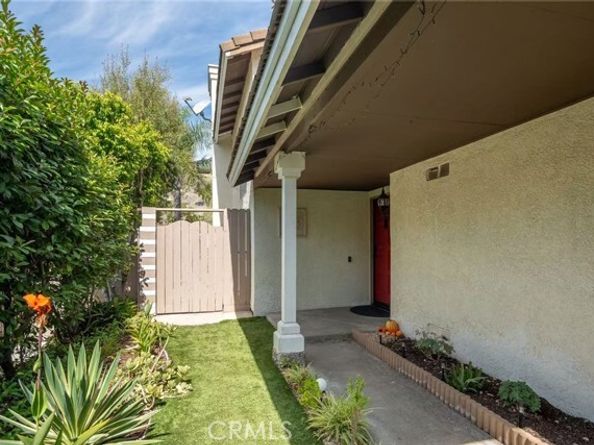 19055 Woodland Way, Lake Forest (el Toro) CA 92679
