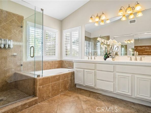 15 Coronado, Lake Forest (el Toro) CA 92610