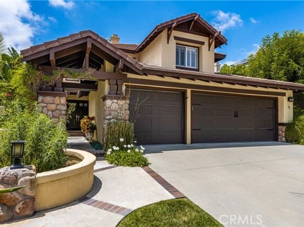 15 Coronado, Lake Forest (el Toro) CA 92610
