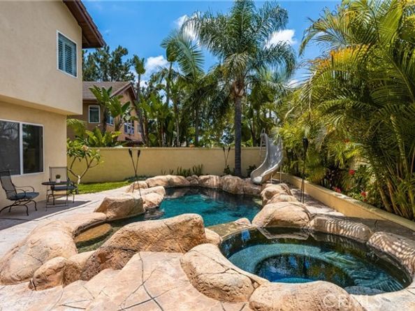 15 Coronado, Lake Forest (el Toro) CA 92610