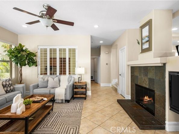 15 Coronado, Lake Forest (el Toro) CA 92610