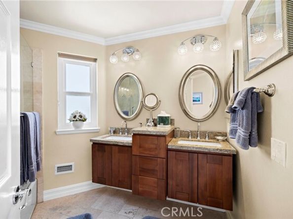 15 Via Barcaza, Laguna Hills CA 92679