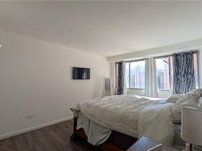 421 S La Fayette Park 720, Los Angeles CA 90057