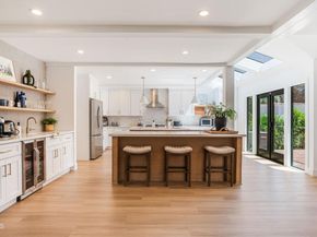 11100 Hortense Street, Toluca Lake (los Angeles) CA 91602