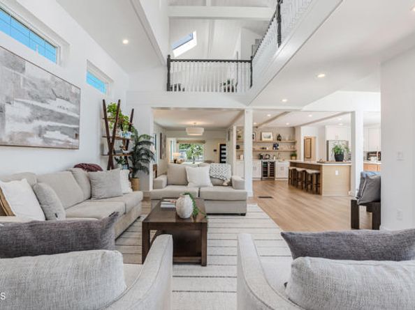 11100 Hortense Street, Toluca Lake (los Angeles) CA 91602