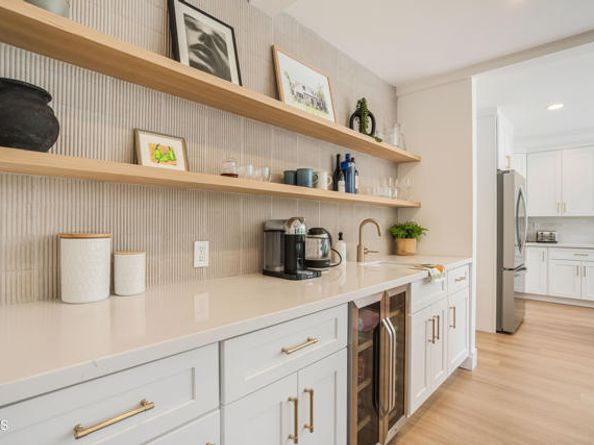 11100 Hortense Street, Toluca Lake (los Angeles) CA 91602