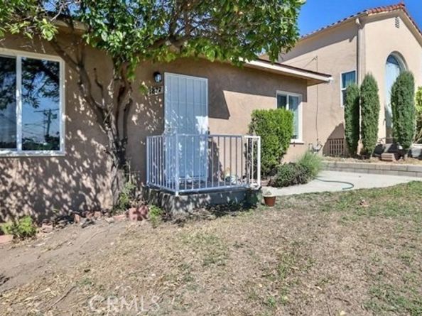 1877 S Cloverdale, Los Angeles CA 90019