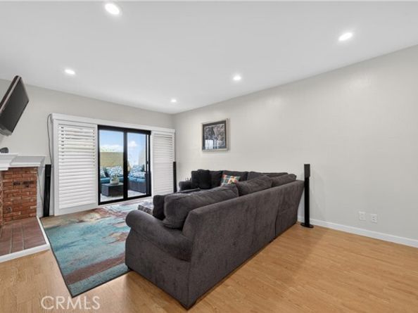 8180 Manitoba Street 136, Playa Del Rey (los Angeles) CA 90293