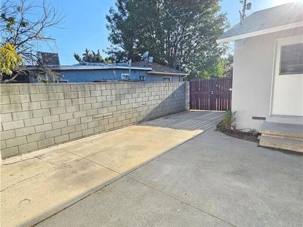 7418 Amigo, Reseda (los Angeles) CA 91335