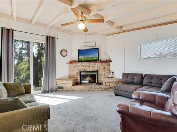 8939 Oswego Street, Sunland (los Angeles) CA 91040
