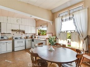 8939 Oswego Street, Sunland (los Angeles) CA 91040