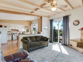8939 Oswego Street, Sunland (los Angeles) CA 91040