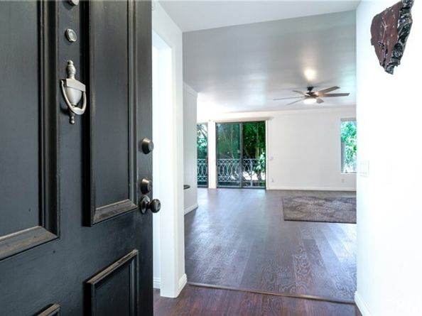 19029 Nordhoff Street 108, Northridge (los Angeles) CA 91324