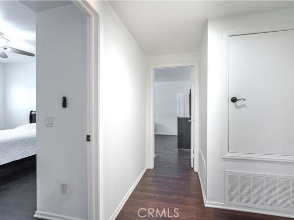 19029 Nordhoff Street 108, Northridge (los Angeles) CA 91324