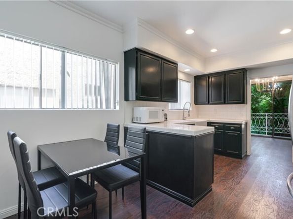 19029 Nordhoff Street 108, Northridge (los Angeles) CA 91324