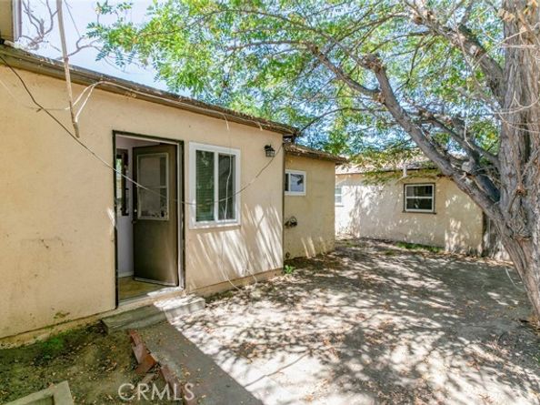 5656 Cartwright, North Hollywood (los Angeles) CA 91601