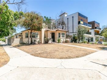 5656 Cartwright
