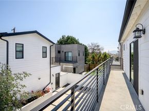 5826 Craner Avenue, North Hollywood (los Angeles) CA 91601