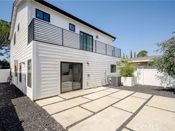 5826 Craner Avenue, North Hollywood (los Angeles) CA 91601