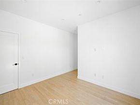 5826 Craner Avenue, North Hollywood (los Angeles) CA 91601