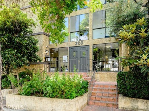 320 E Stocker 107, Glendale CA 91207