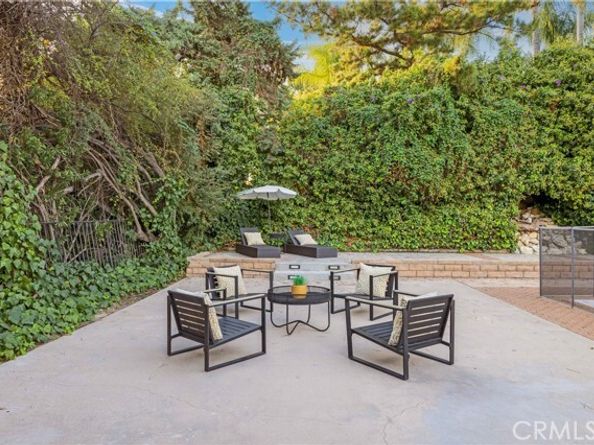 16711 Knollwood, Granada Hills (los Angeles) CA 91344