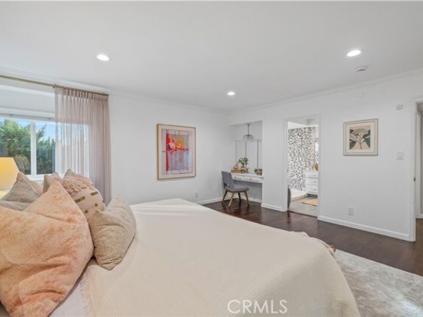 16711 Knollwood, Granada Hills (los Angeles) CA 91344