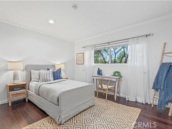 16711 Knollwood, Granada Hills (los Angeles) CA 91344