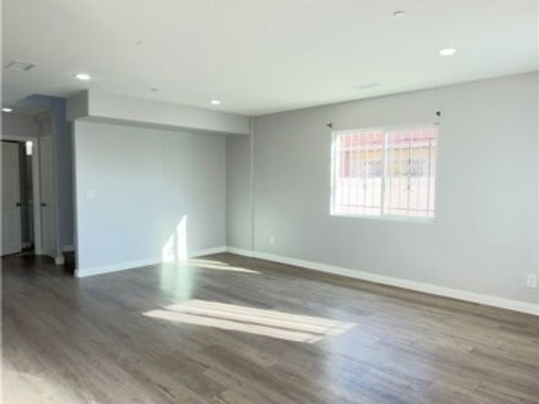 10306 S Main Street, Los Angeles CA 90003