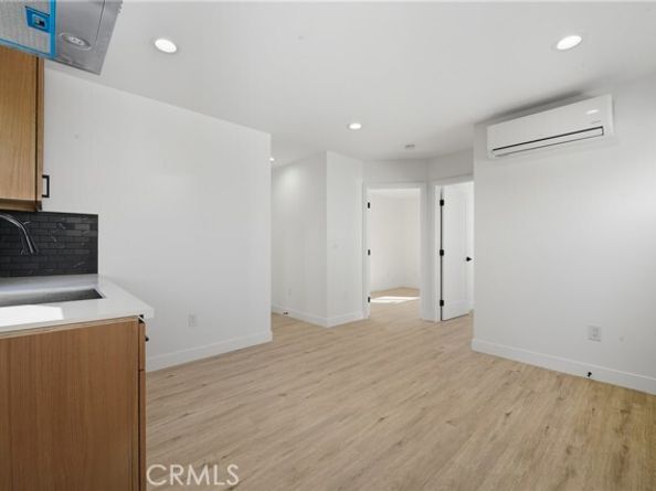 2228 W 73rd, Los Angeles CA 90043