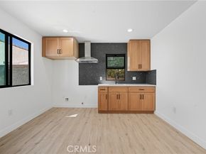 2228 W 73rd, Los Angeles CA 90043