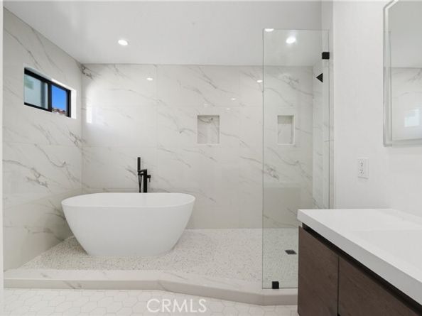 2228 W 73rd, Los Angeles CA 90043
