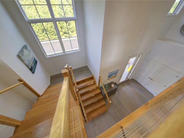 2 Crystal Mews Lane, East Hampton NY 11937