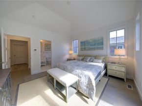 2 Crystal Mews Lane, East Hampton NY 11937