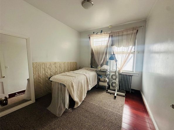 46-43 157 st, Flushing NY 11355