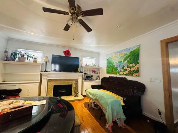 46-43 157 st, Flushing NY 11355