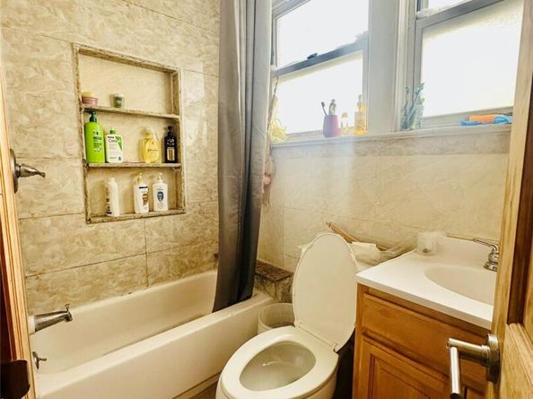46-43 157 st, Flushing NY 11355