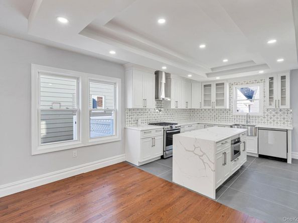 20 Colonial Road, Floral Park NY 11001