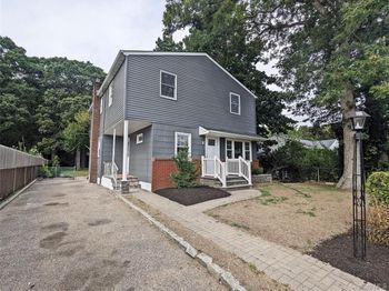 9 Cedar Street