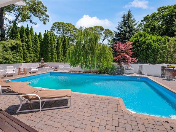 23 Forest Road, Kings Park NY 11754