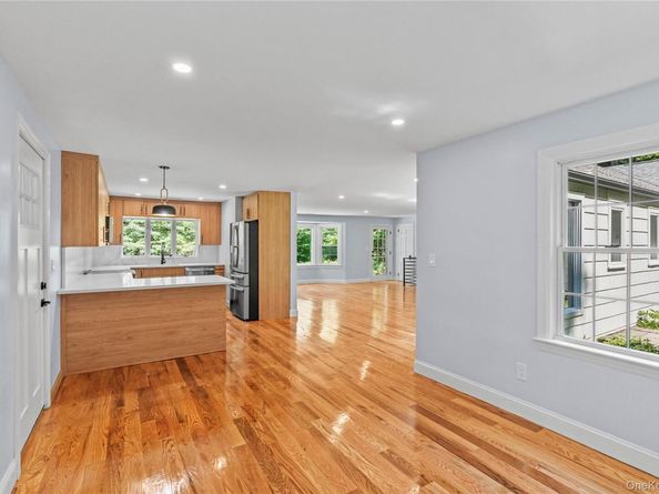 10 Barnes Lane, Chappaqua NY 10514