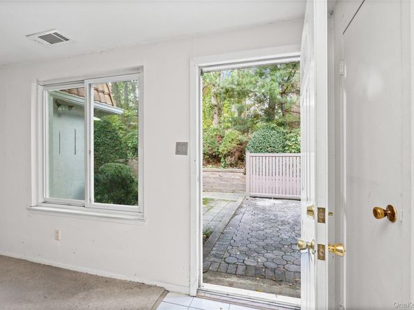 269 Brettonwoods Drive 269, Coram NY 11727