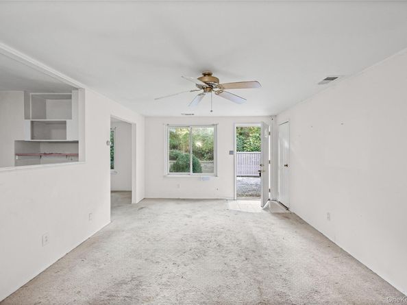 269 Brettonwoods Drive 269, Coram NY 11727