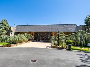 269 Brettonwoods Drive 269, Coram NY 11727
